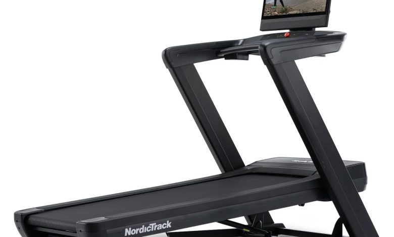 NordicTrack Commercial Series foldable treadmill